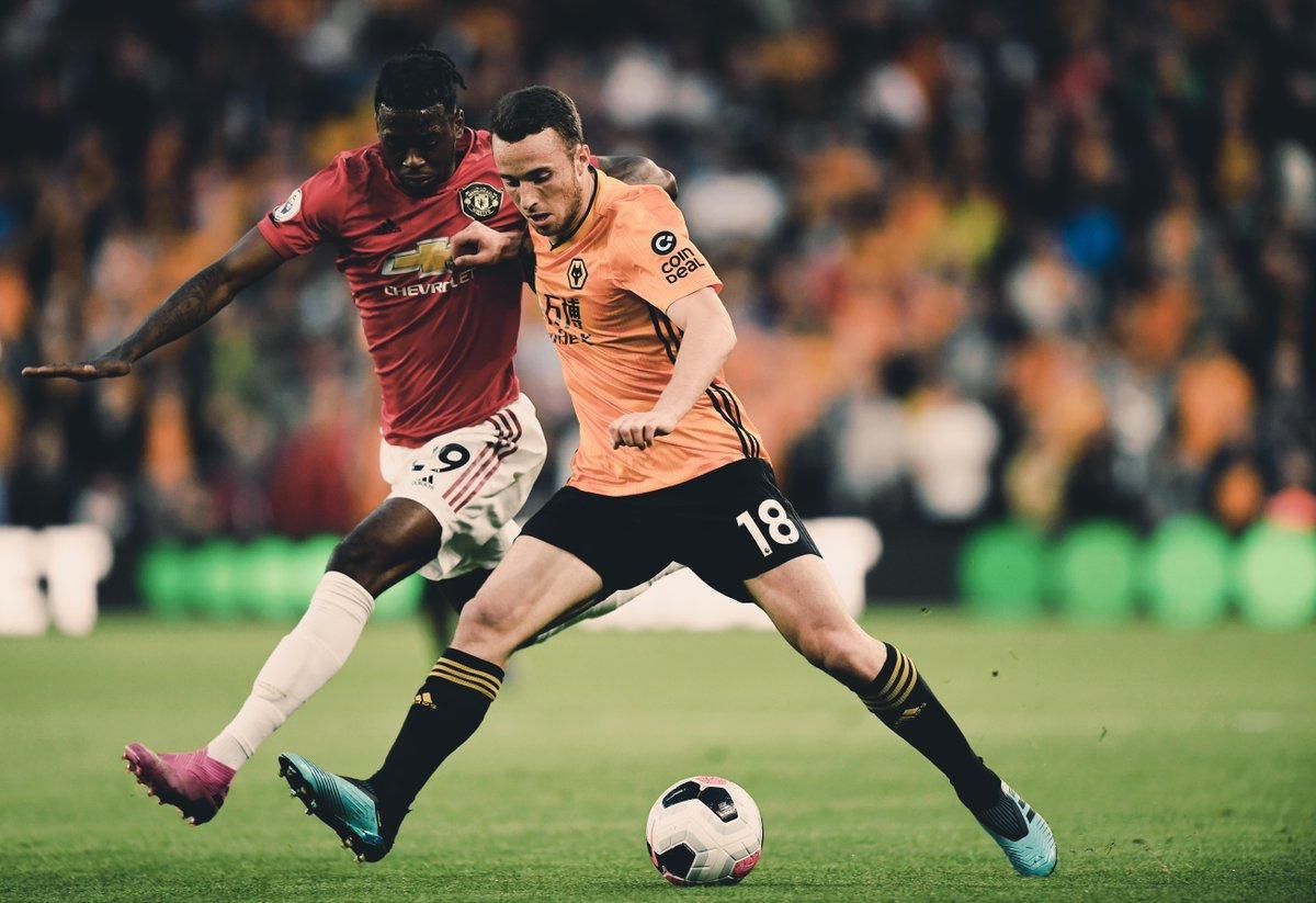 "Вулверхемптон" завдяки казковому голу вирвав нічию в МЮ, Погба не забив пенальті: відео "Вулверхемптон" завдяки казковому голу вирвав нічию в МЮ, Погба не забив пенальті: відео