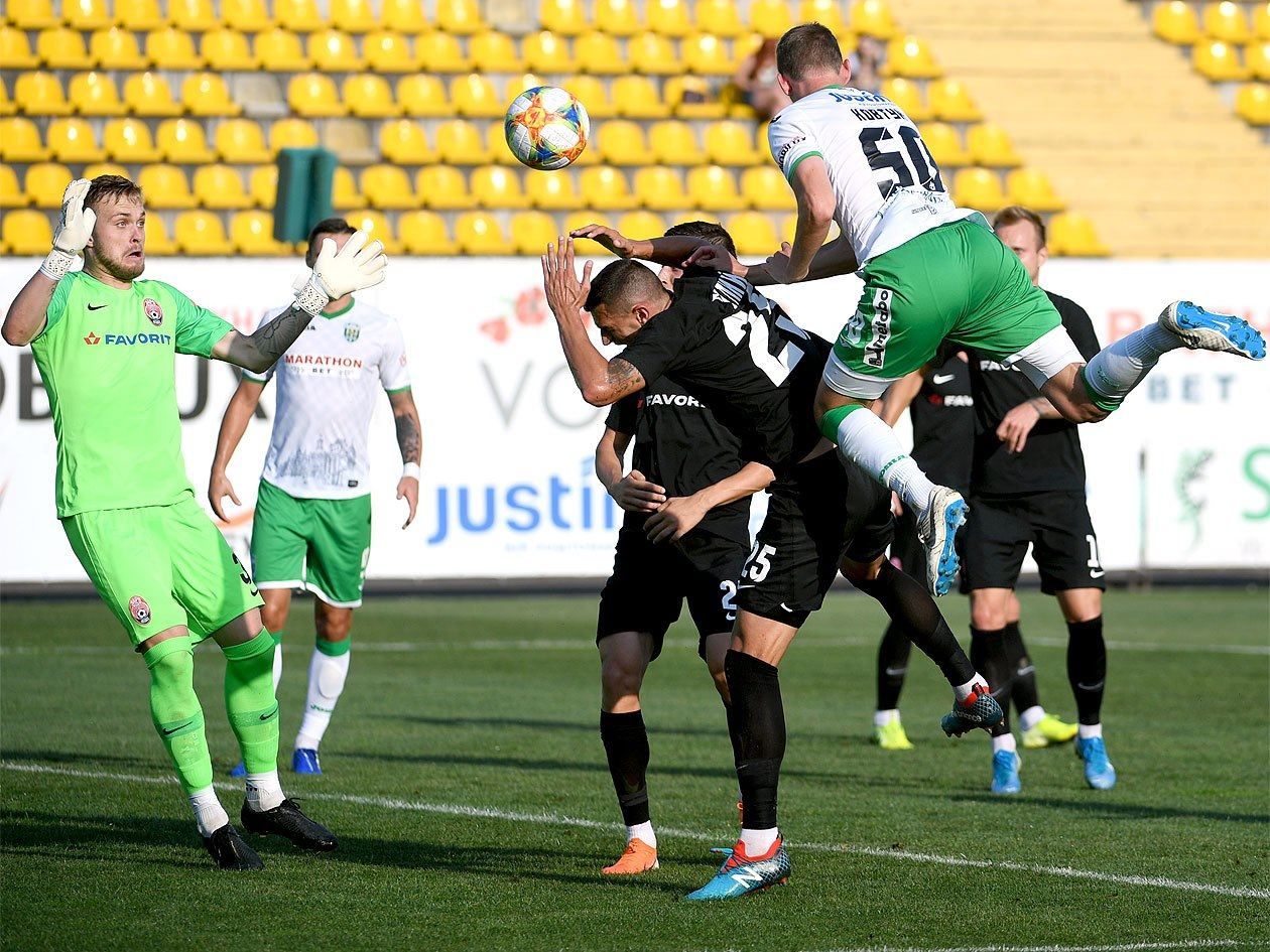 Карпаты – Заря: обзор и счет матча 25 августа 2019 – Чемпионат Украины Карпаты – Заря: обзор и счет матча 25 августа 2019 – Чемпионат Украины