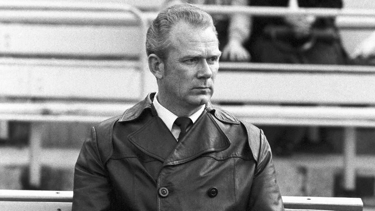 Лобановський увійшов у топ-25 тренерів в історії футболу Лобановський увійшов у топ-25 тренерів в історії футболу