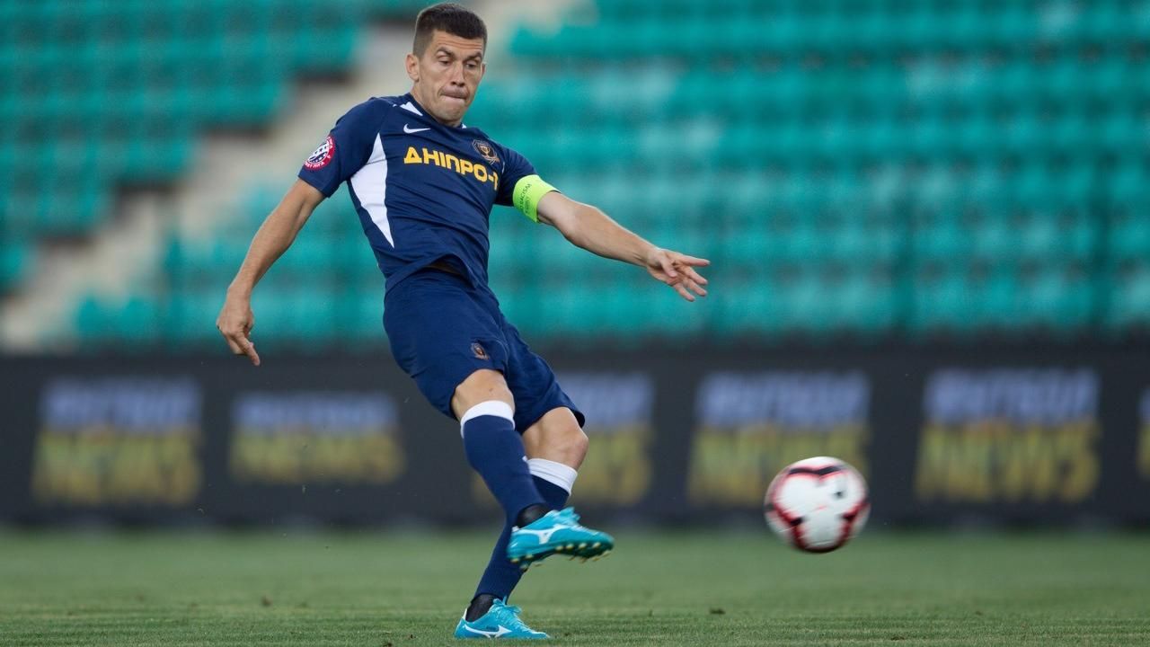 Гравець "Дніпро-1" отримав суворе покарання за агресивну поведінку на полі: відео Гравець "Дніпро-1" отримав суворе покарання за агресивну поведінку на полі: відео