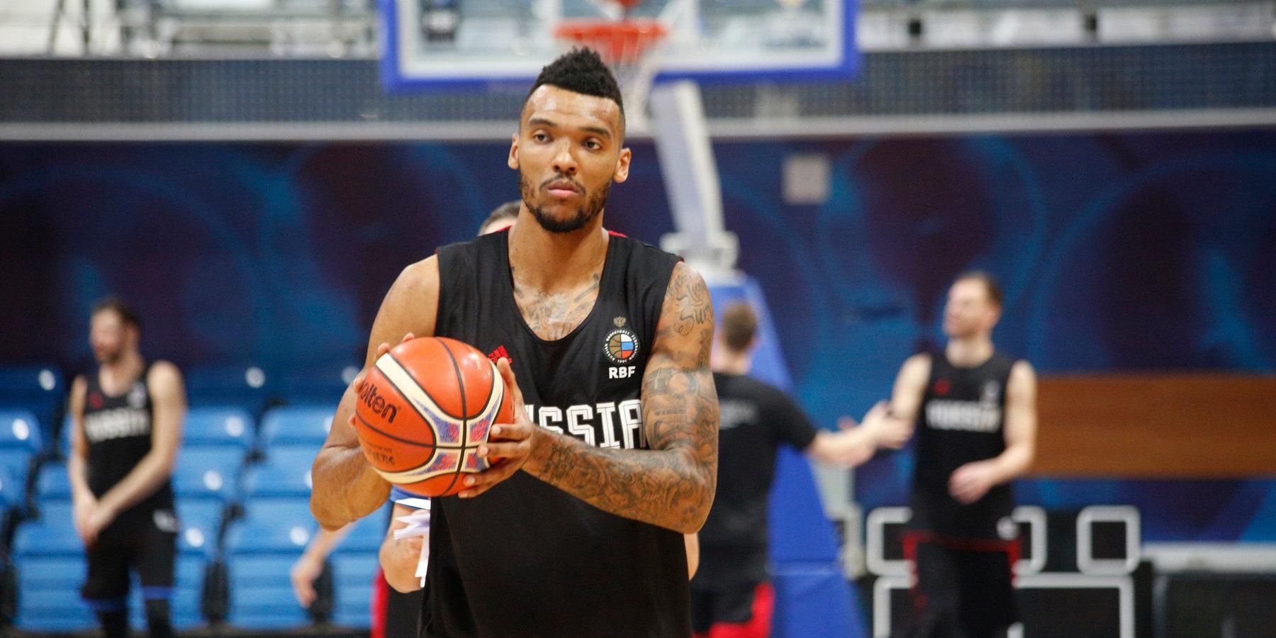 Предатель Украины не сыграет за Россию на Чемпионате мира по баскетболу 2019 Предатель Украины не сыграет за Россию на Чемпионате мира по баскетболу 2019