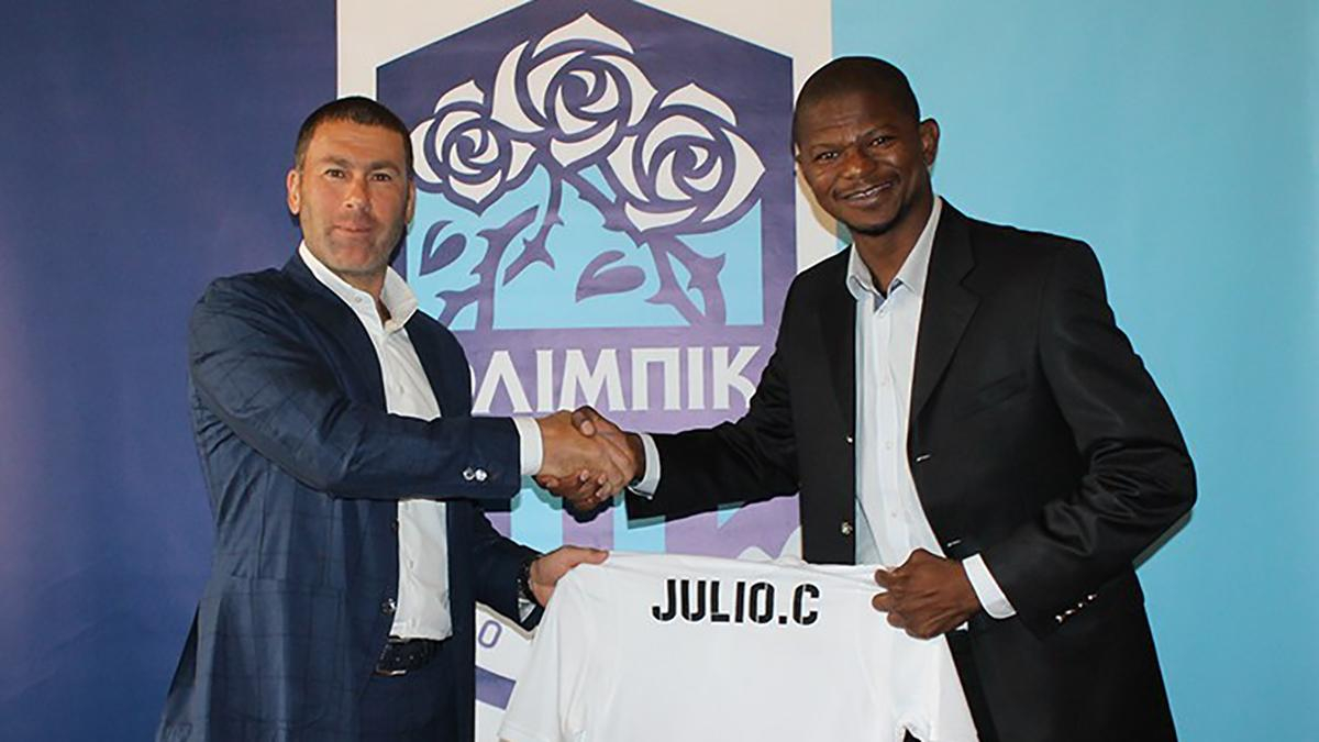 Иностранный тренер со скандалом покинул клуб УПЛ