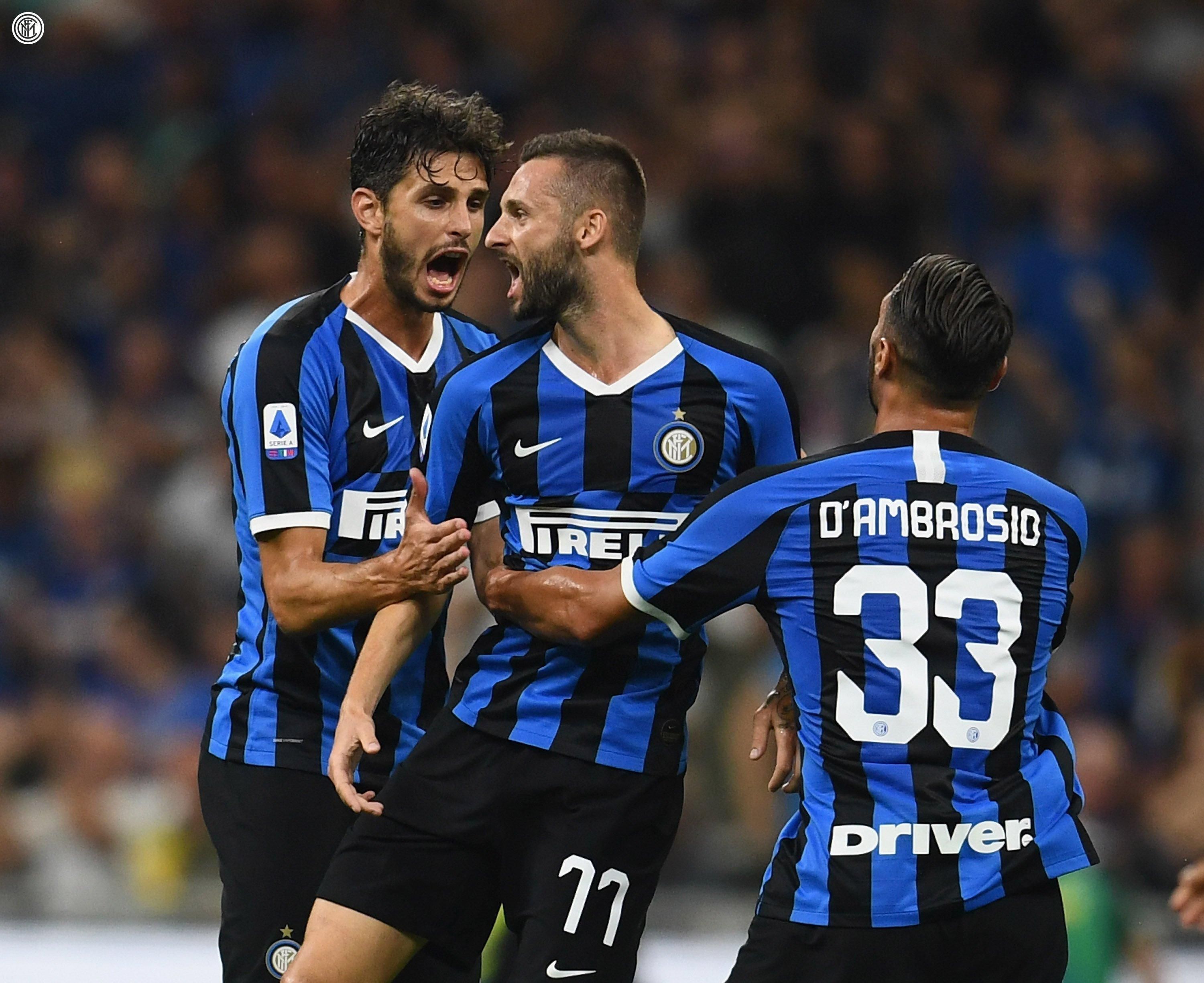 "Интер" разгромил клуб украинца Шахова в первом матче итальянской Серии А: видео "Интер" разгромил клуб украинца Шахова в первом матче итальянской Серии А: видео