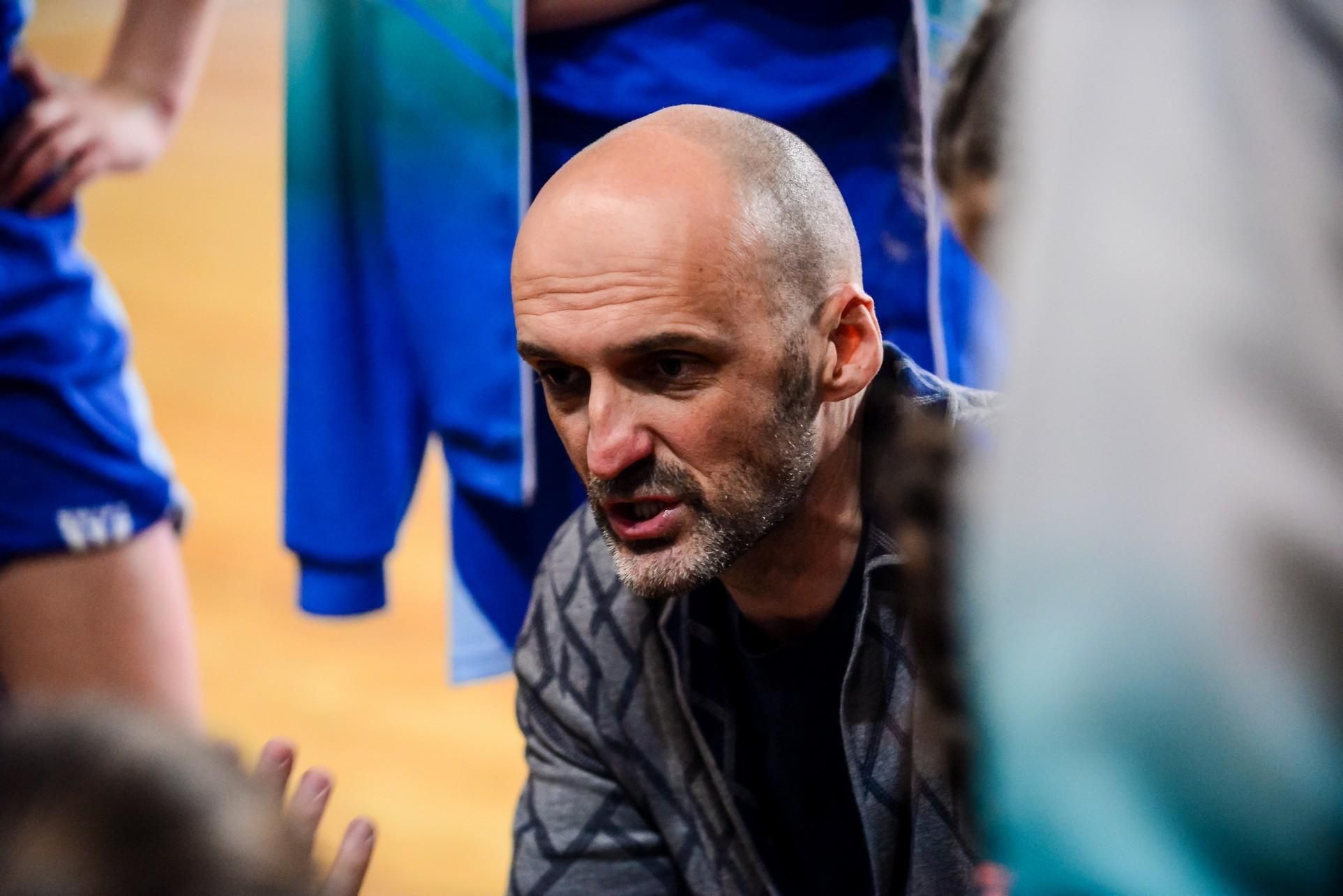 Женская сборная Украины по баскетболу официально получила нового тренера Женская сборная Украины по баскетболу официально получила нового тренера