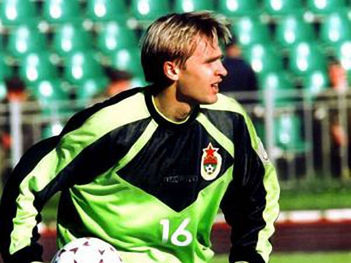 Московский ЦСКА почтил память погибшего 24-летнего украинского вратаря: видео Московский ЦСКА почтил память погибшего 24-летнего украинского вратаря: видео