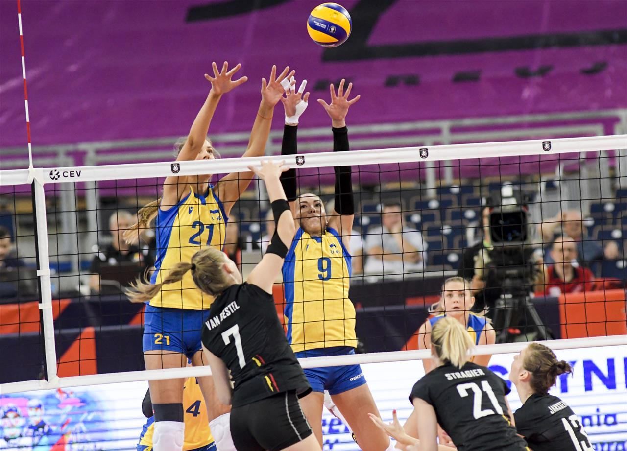 Женская сборная Украины проиграла "матч за жизнь" на чемпионате Европы по волейболу
