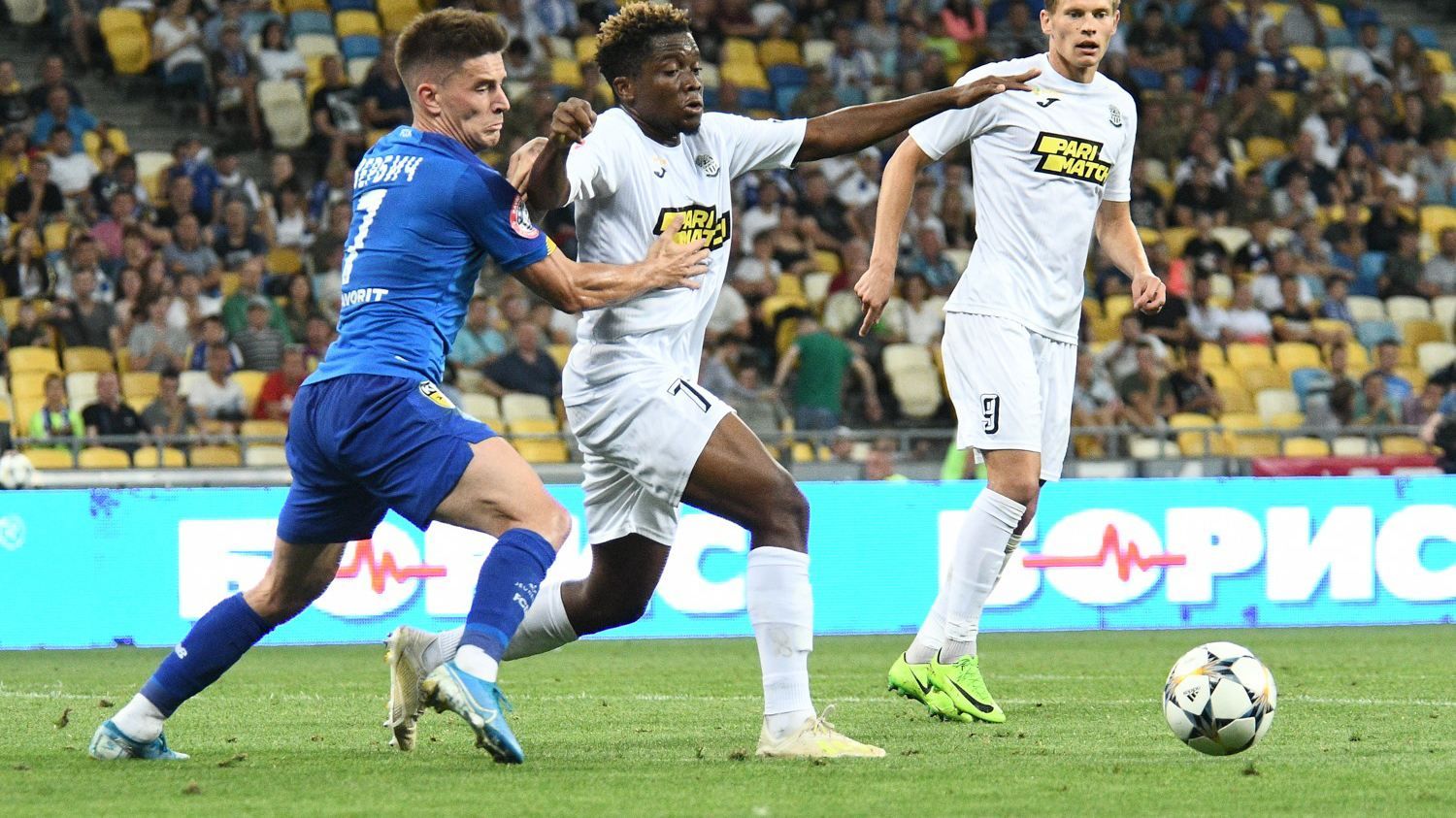 Лидер "Динамо" получил серьезную дисквалификацию, "Шахтер" оштрафовали на круглую сумму Лидер "Динамо" получил серьезную дисквалификацию, "Шахтер" оштрафовали на круглую сумму