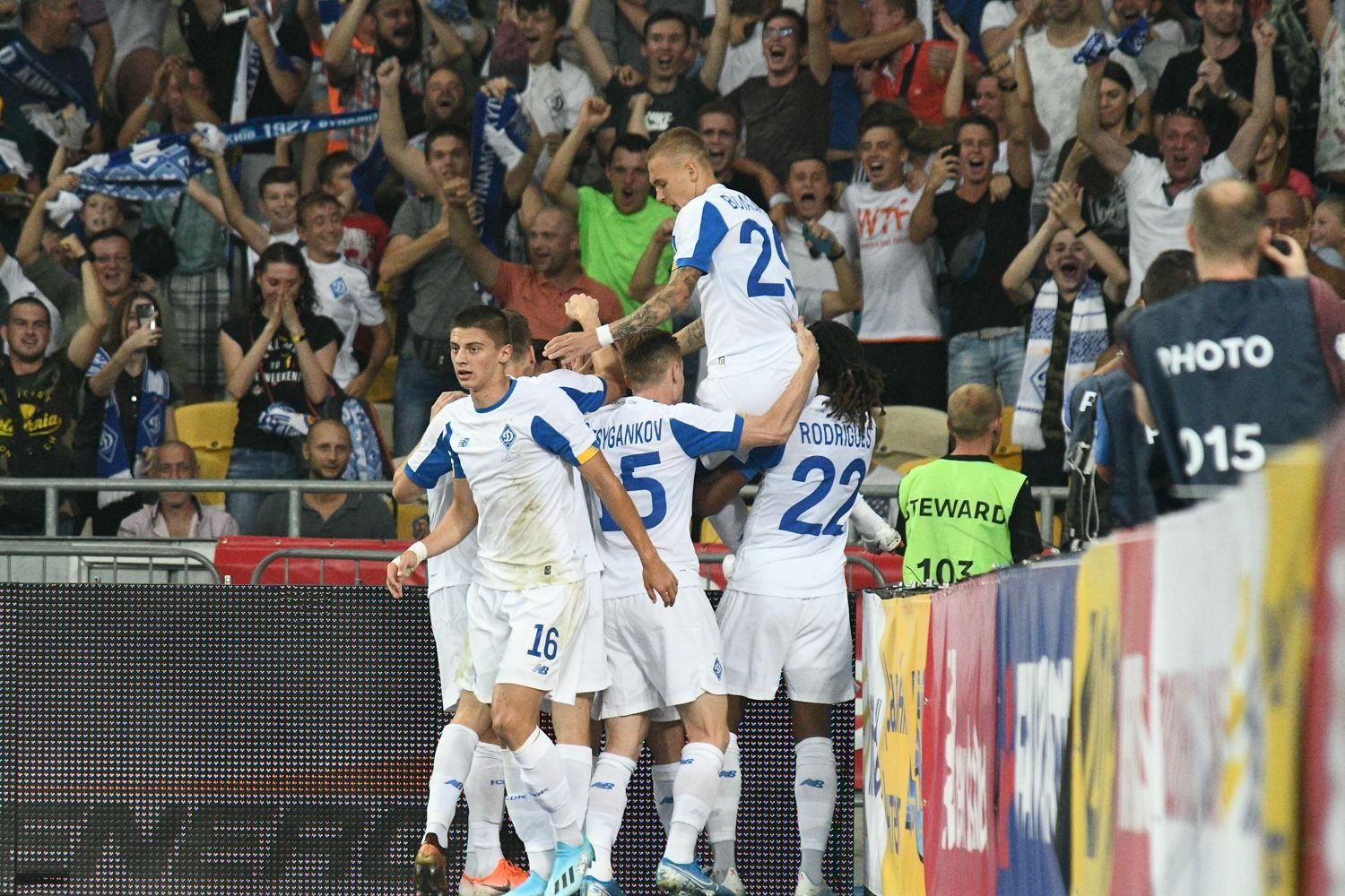 Які шанси в "Динамо" та "Олександрії" вийти з групи Ліги Європи Які шанси в "Динамо" та "Олександрії" вийти з групи Ліги Європи