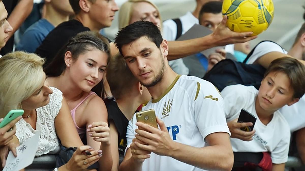 Нападающий сборной Украины заявил о желании играть в Италии
