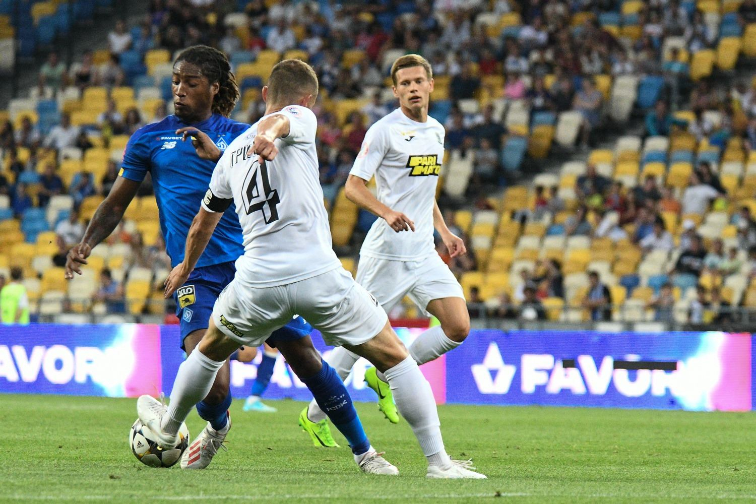 Букмекеры не принимают ставки на матчи чемпионата Украины по футболу