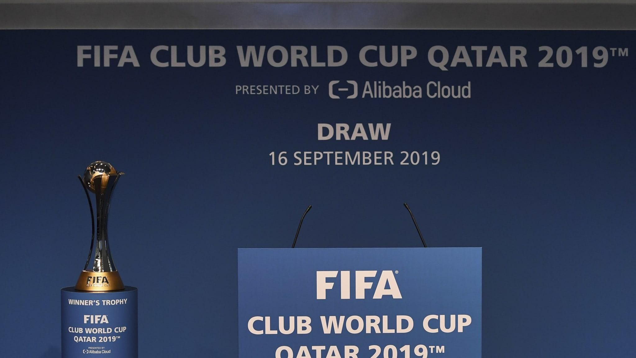 Відбулося жеребкування клубного чемпіонату світу з футболу: з ким і коли зіграє "Ліверпуль" Відбулося жеребкування клубного чемпіонату світу з футболу: з ким і коли зіграє "Ліверпуль"