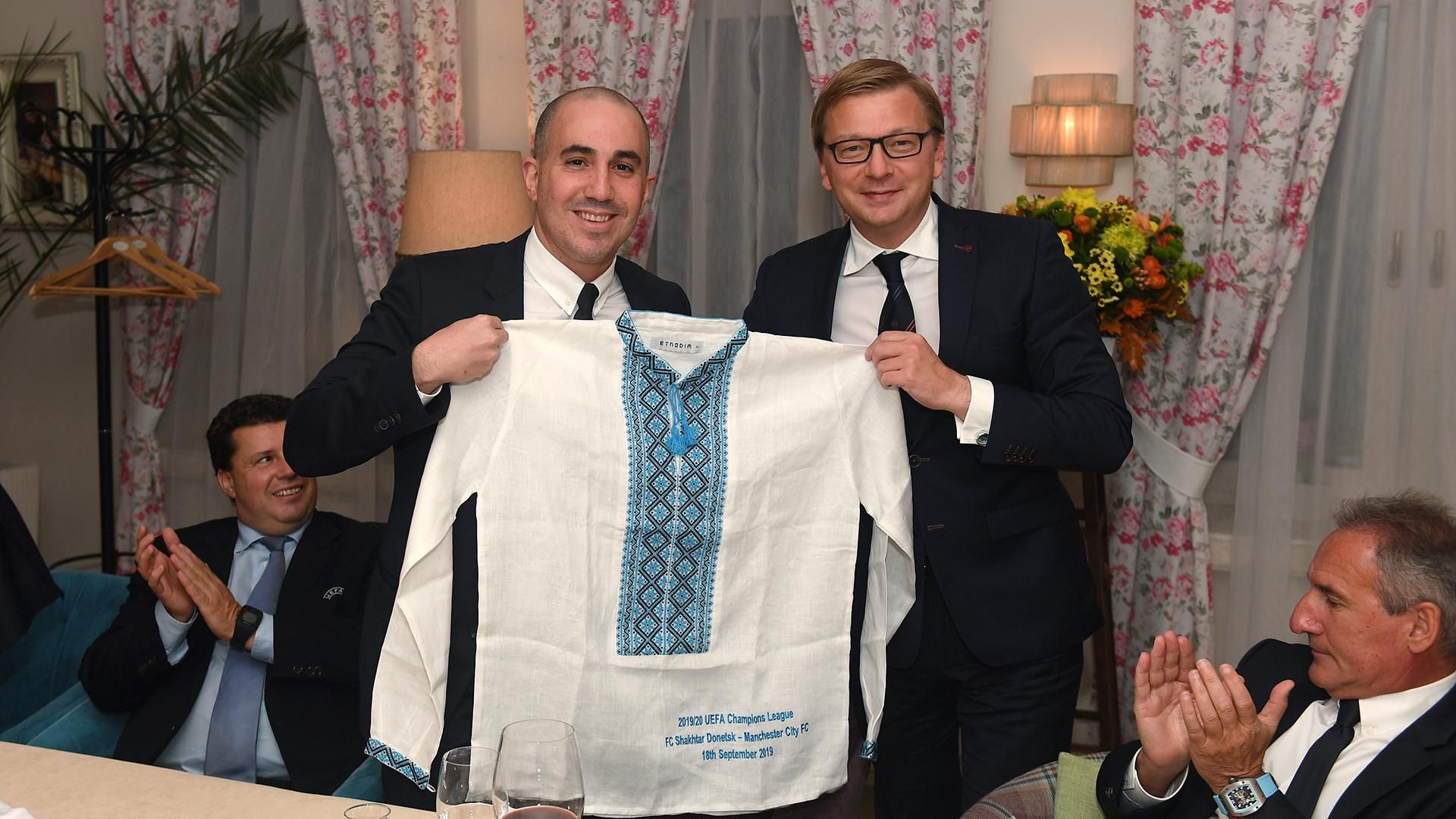 "Шахтер" и "Манчестер Сити" провели официальный ужин: фото "Шахтер" и "Манчестер Сити" провели официальный ужин: фото