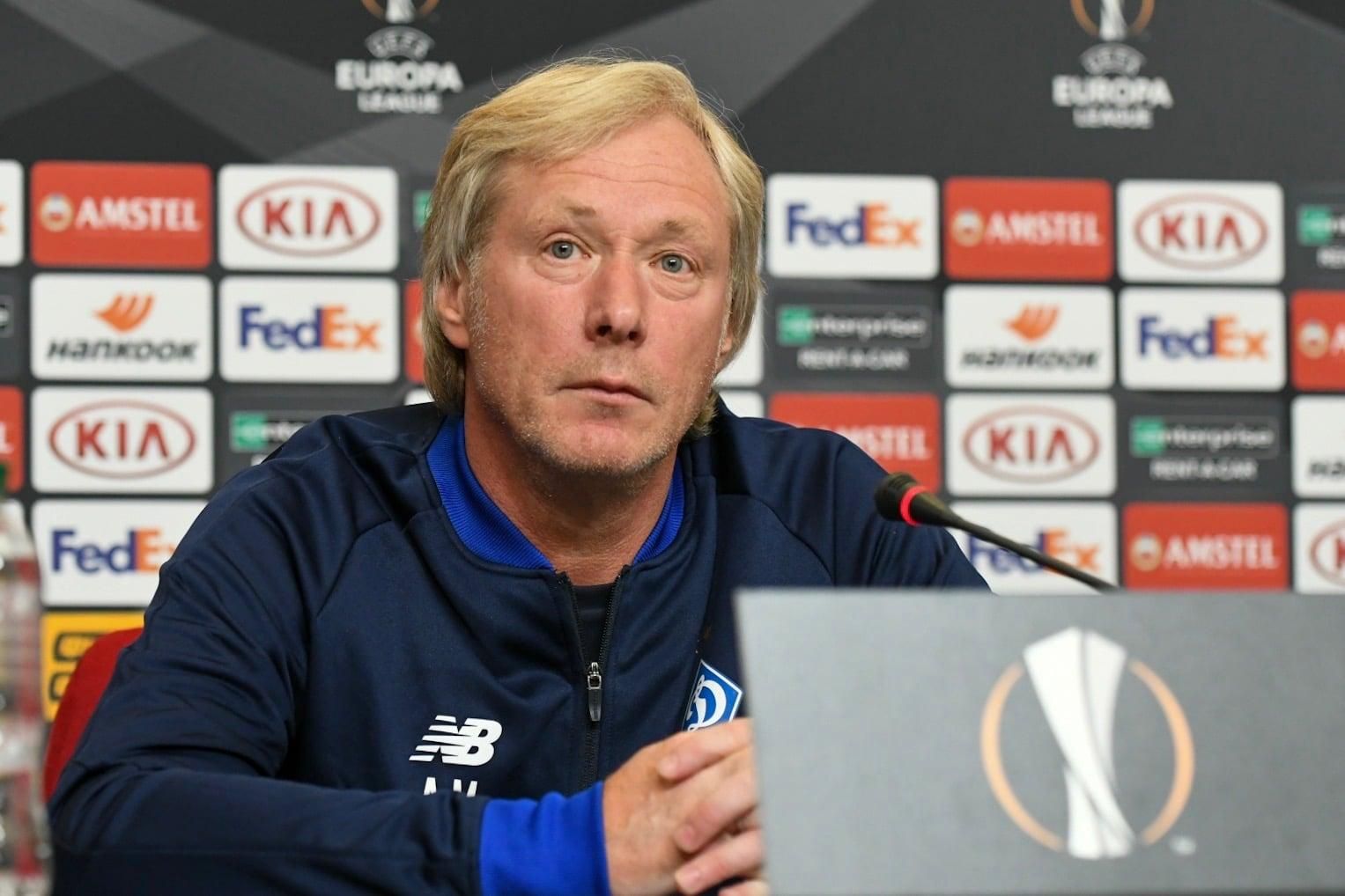 Мы заслужили такое отношение, – тренер "Динамо" о пустых трибунах на матче Лиги Европы