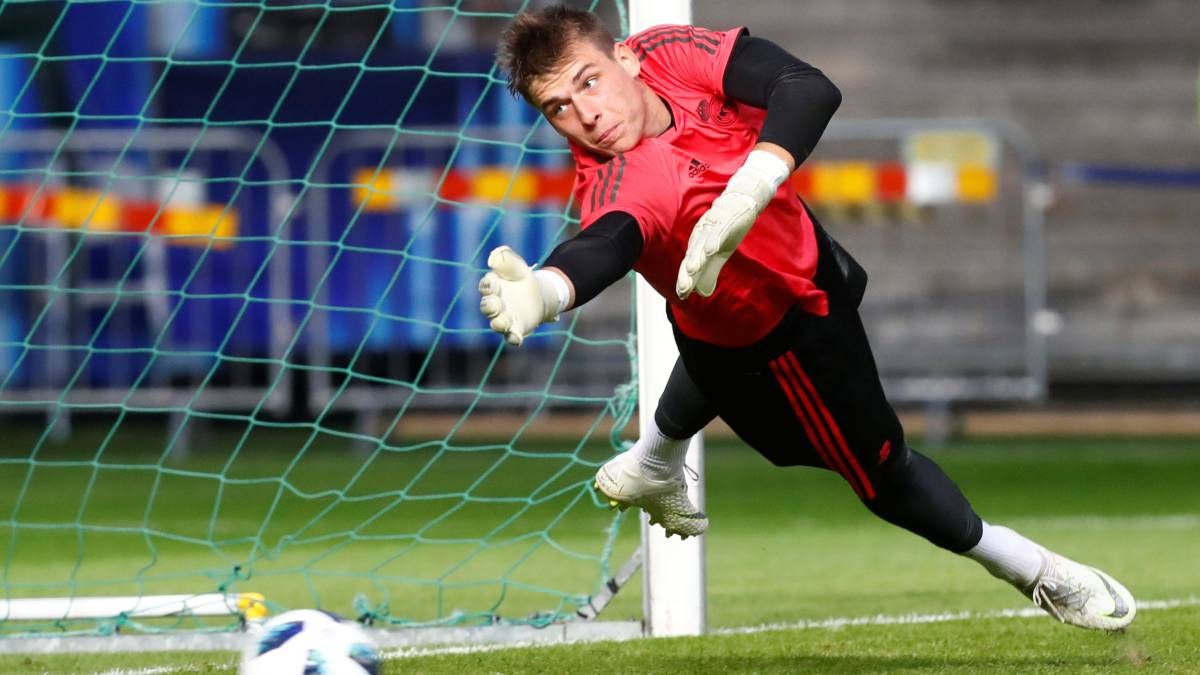 Лунин проведет 5-й подряд матч на скамейке запасных "Вальядолида" Лунин проведет 5-й подряд матч на скамейке запасных "Вальядолида"