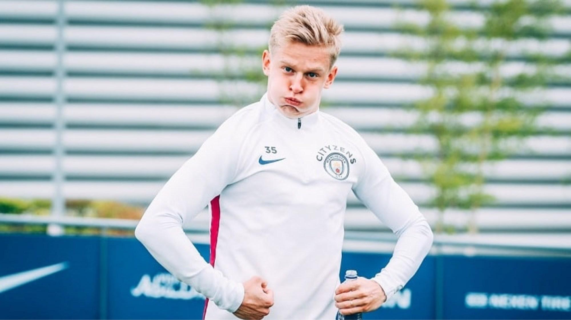 Зинченко второй раз подряд не попал в стартовый состав "Манчестер Сити"