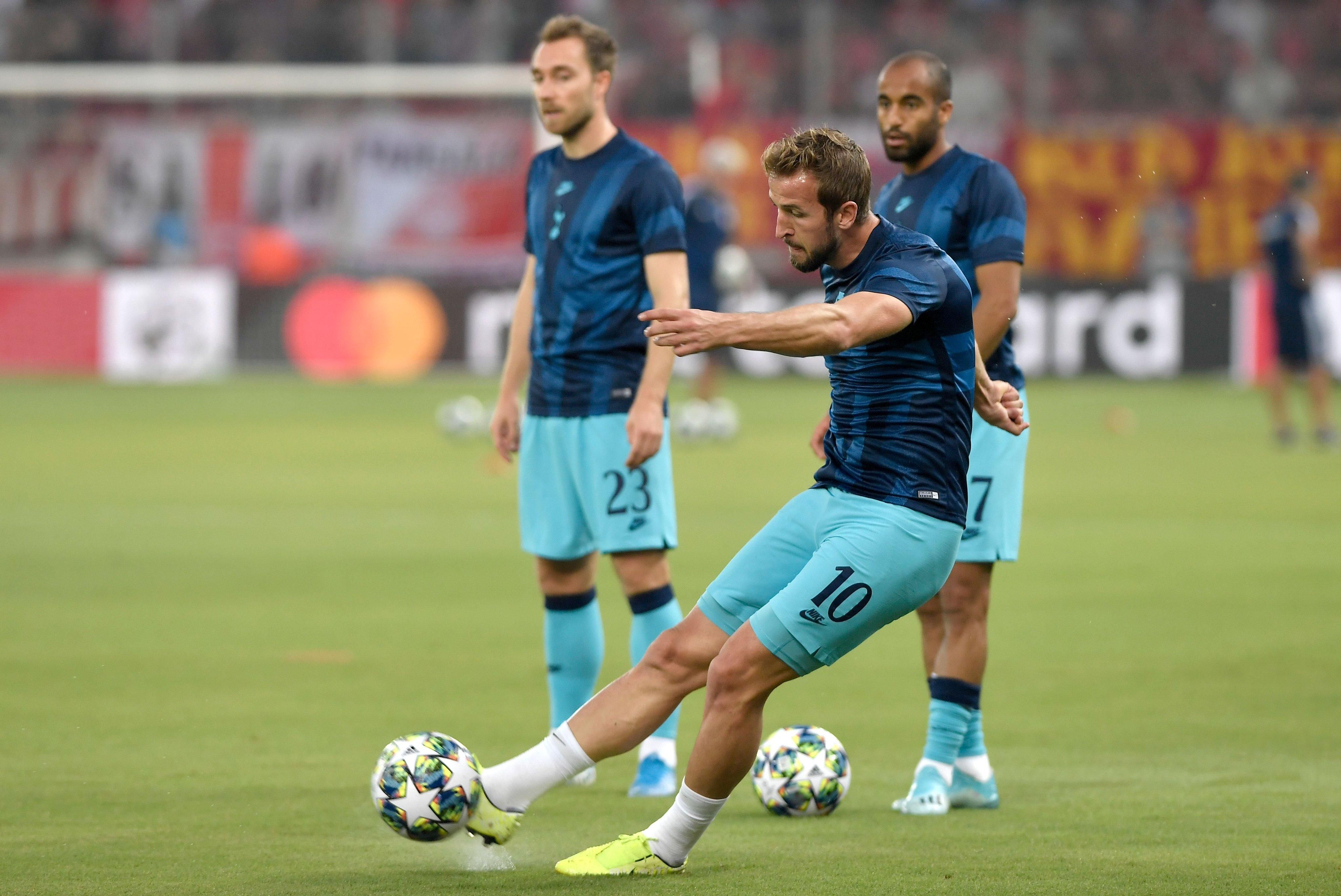 "Тоттенхэм" проиграл представителю второго дивизиона: результаты Кубка английской лиги "Тоттенхэм" проиграл представителю второго дивизиона: результаты Кубка английской лиги