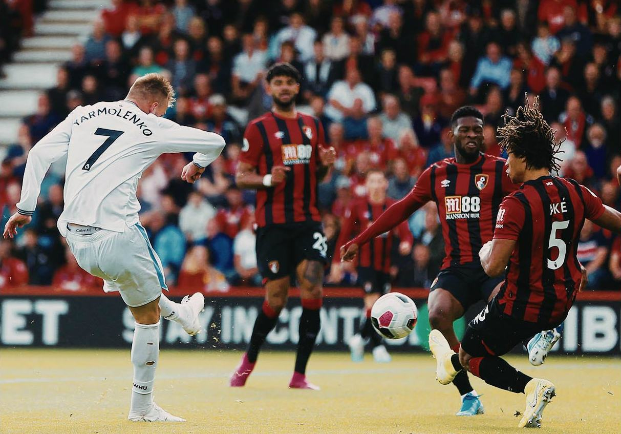 Гол Ярмоленко помог "Вест Хэму" подняться на 3 место в АПЛ: видео невероятного удара