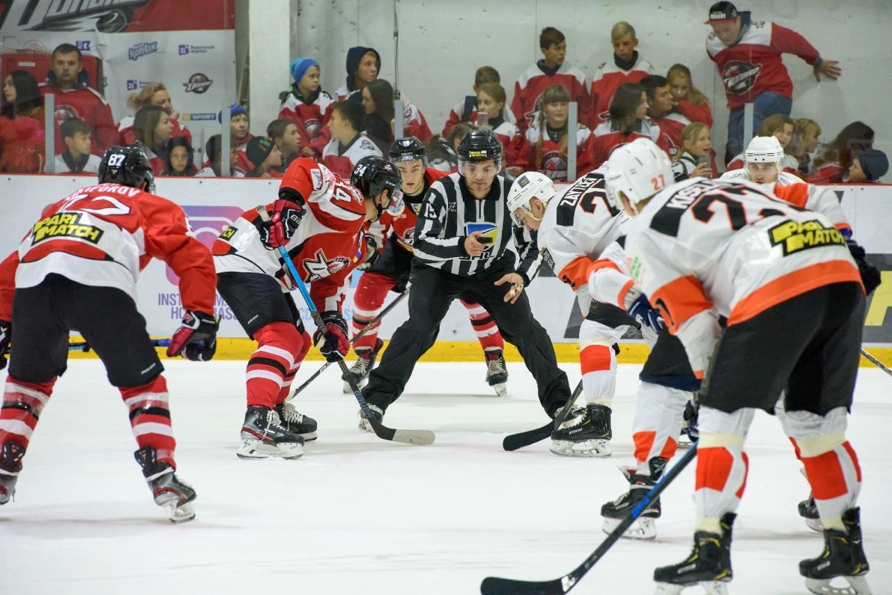 "Динамо" пропустило 16 голів від "Дніпра", Кременчук" переграв "Донбас": відео "Динамо" пропустило 16 голів від "Дніпра", Кременчук" переграв "Донбас": відео