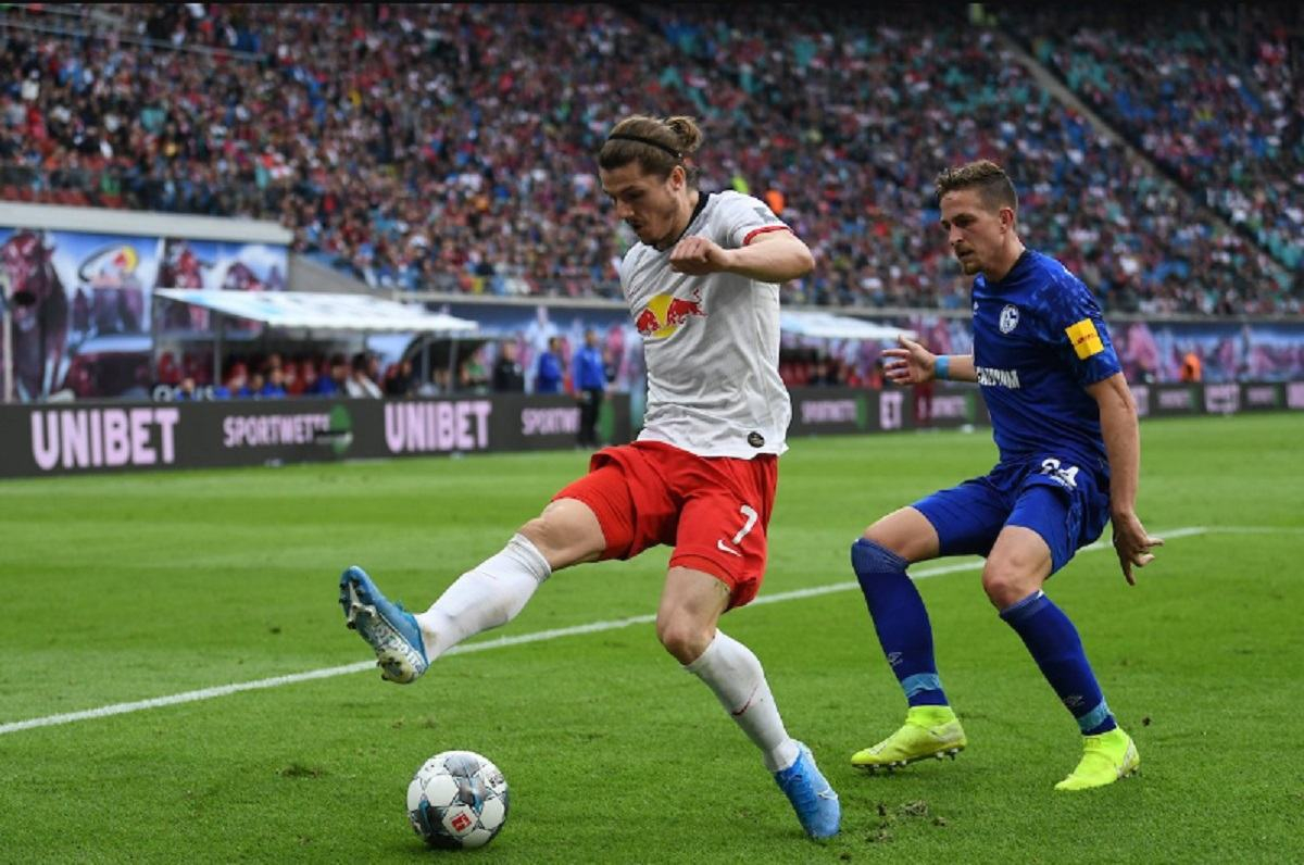 "Шальке" одолел "Лейпциг", "Бавария" – лидер: результаты и видео голов 6 тура Бундеслиги