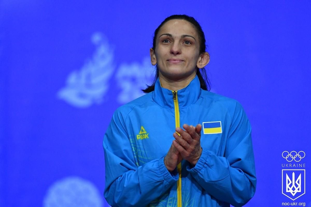 У чемпіонки світу з боротьби Юлії Ткач викрали новенький автомобіль: фото У чемпіонки світу з боротьби Юлії Ткач викрали новенький автомобіль: фото