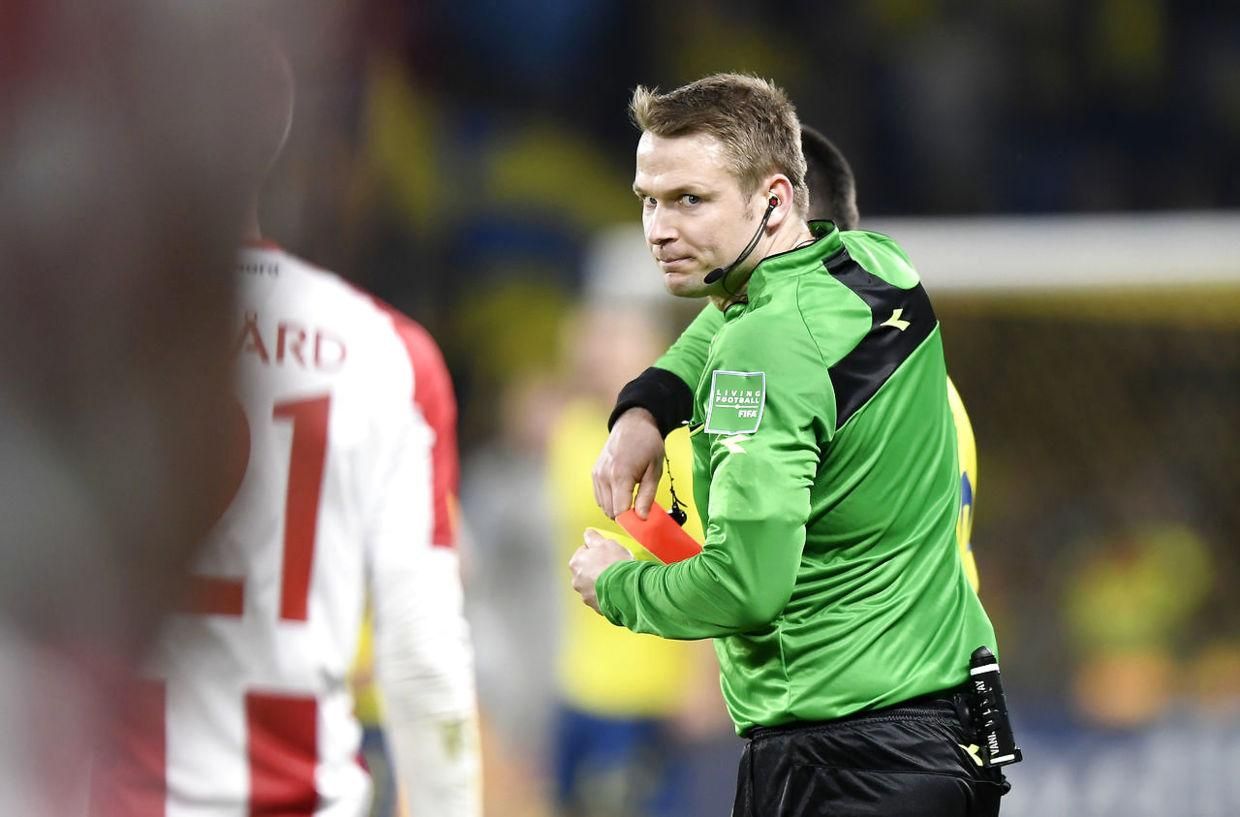 На матч "Динамо" и "Александрии" в Лиге Европы назначены арбитры На матч "Динамо" и "Александрии" в Лиге Европы назначены арбитры