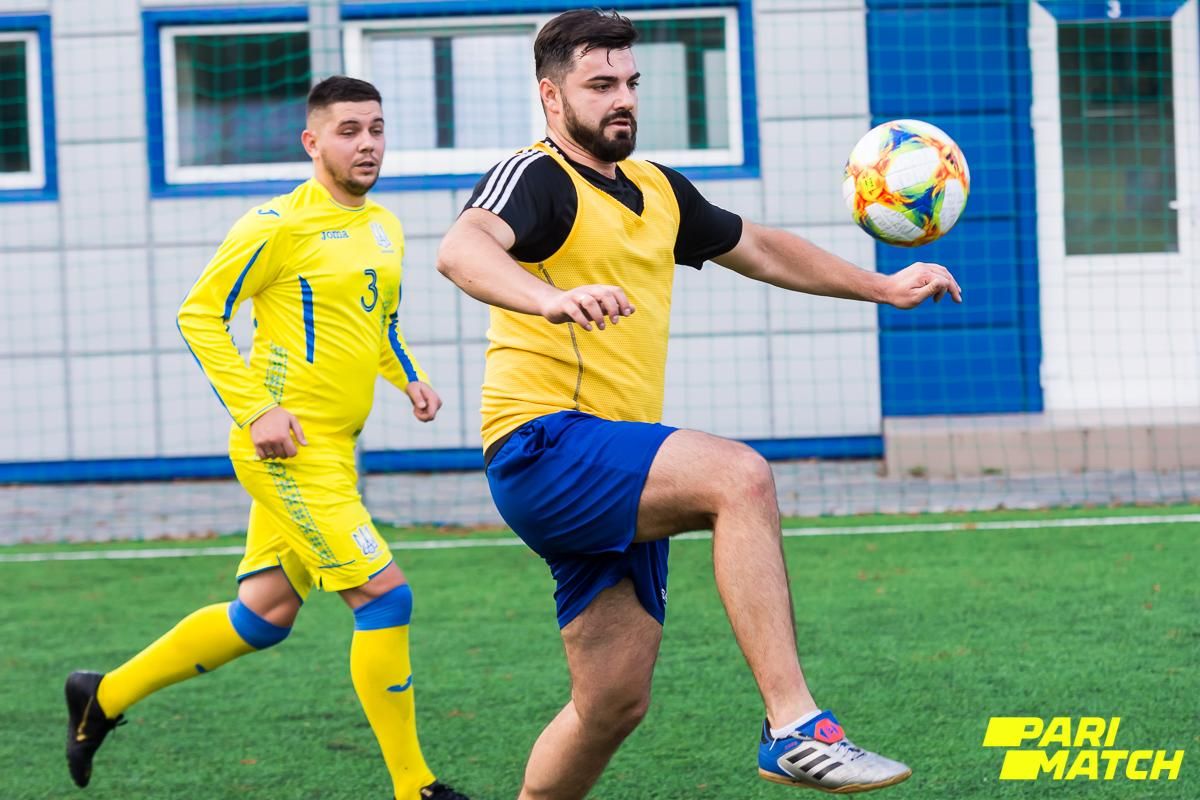 В Киеве состоялся первый турнир по мини-футболу среди спортивных журналистов Parimatch media cup