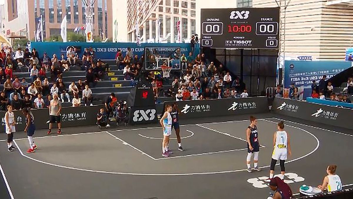 Жіноча збірна України з баскетболу переможно стартувала на чемпіонаті світу 3х3: відео Жіноча збірна України з баскетболу переможно стартувала на чемпіонаті світу 3х3: відео