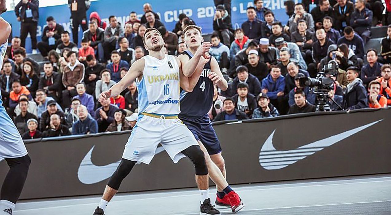 Збірна України вийшла у фінал чемпіонату світу з баскетболу 3х3 та зіграє проти Росії Збірна України вийшла у фінал чемпіонату світу з баскетболу 3х3 та зіграє проти Росії