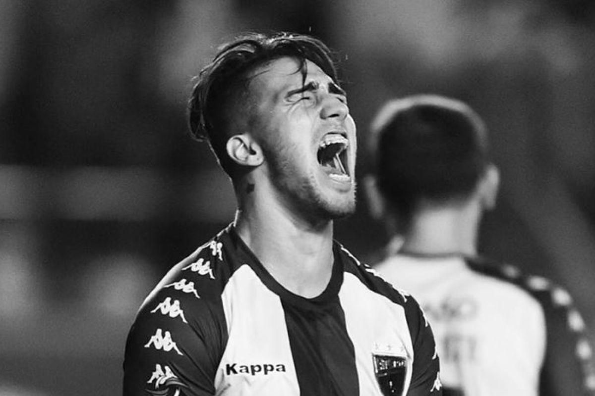 Аргентинський футболіст загинув, випавши з шостого поверху під час вечірки Аргентинський футболіст загинув, випавши з шостого поверху під час вечірки