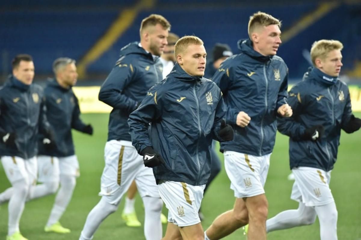 Сборная Украины провела открытую тренировку в Харькове: фото Сборная Украины провела открытую тренировку в Харькове: фото