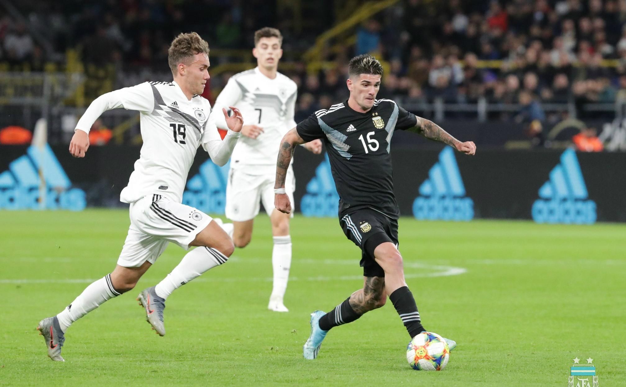 Аргентина ефектно врятувала нічию у матчі проти Німеччини, програючи 2:0 (відео)