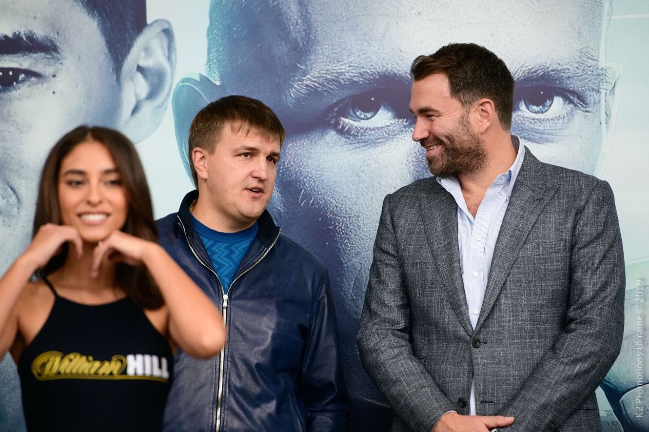 Ф'юрі достроково завершить бій з Усиком, на канвасі, – промоутер Ф'юрі достроково завершить бій з Усиком, на канвасі, – промоутер