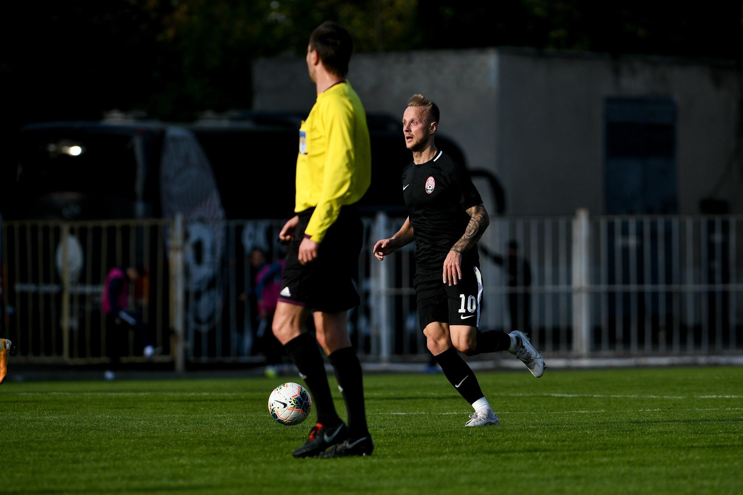 Заря – Десна: смотреть онлайн матч 19 октября 2019 – чемпионат Украины Заря – Десна: смотреть онлайн матч 19 октября 2019 – чемпионат Украины