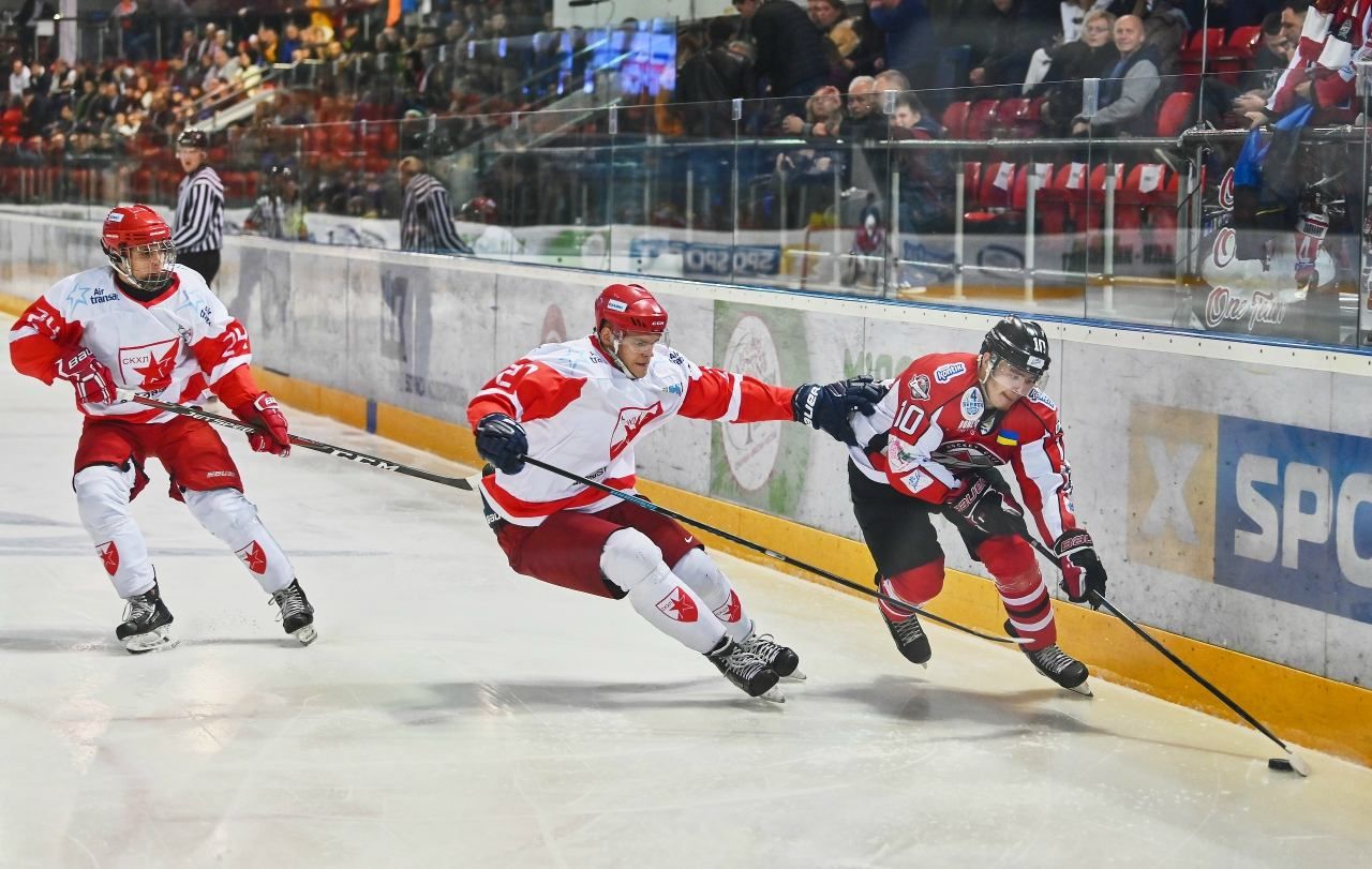 ХК "Донбасс" стартовал в Континентальном кубке с разгромной победы: видео ХК "Донбасс" стартовал в Континентальном кубке с разгромной победы: видео