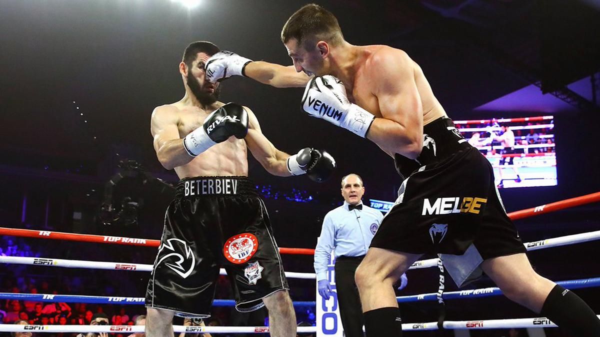 Гвоздик заработал рекордный гонорар за бой с Бетербиевым Гвоздик заработал рекордный гонорар за бой с Бетербиевым