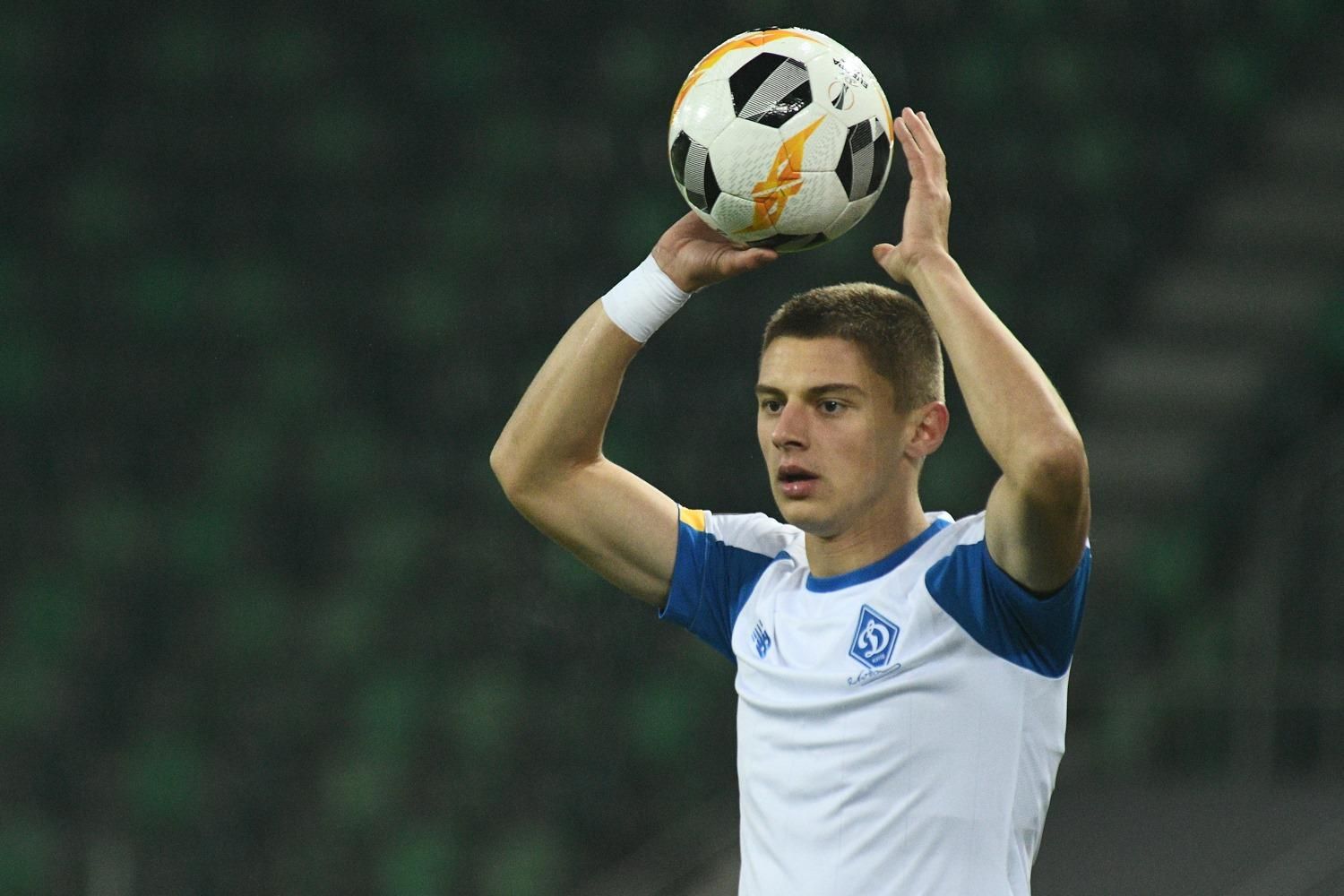 Суркис отказался летом продать Миколенко, за защитника предлагали 15 миллионов евро Суркис отказался летом продать Миколенко, за защитника предлагали 15 миллионов евро