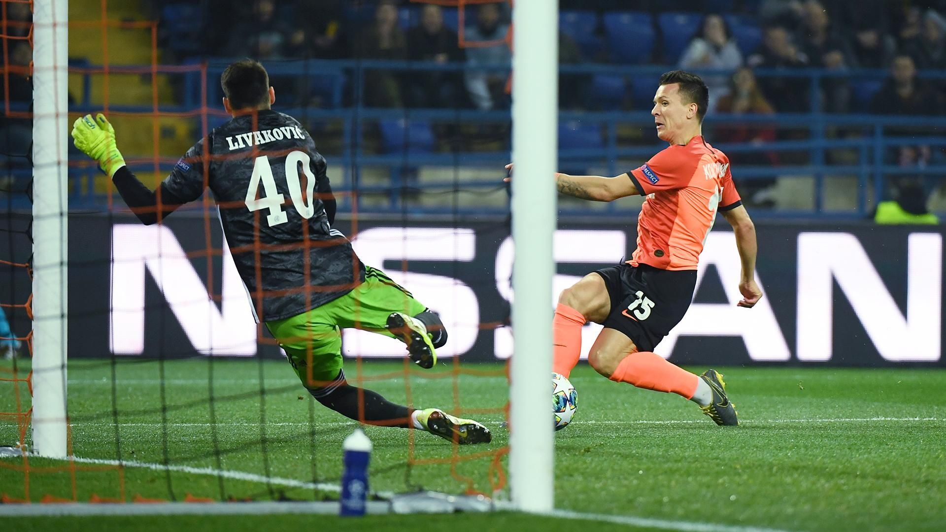 Коноплянка впервые за 4 года забил в Лиге чемпионов: видео Коноплянка впервые за 4 года забил в Лиге чемпионов: видео