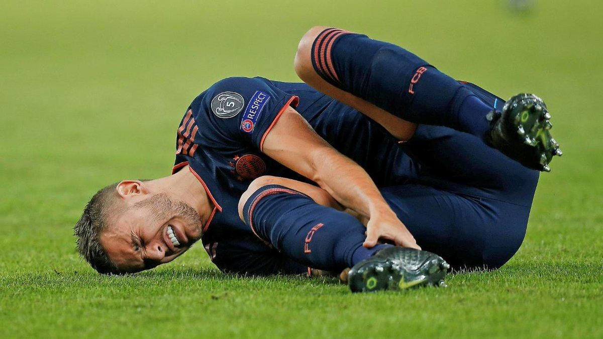 Звездный новичок "Баварии" из-за травмы не сыграет до конца года Звездный новичок "Баварии" из-за травмы не сыграет до конца года