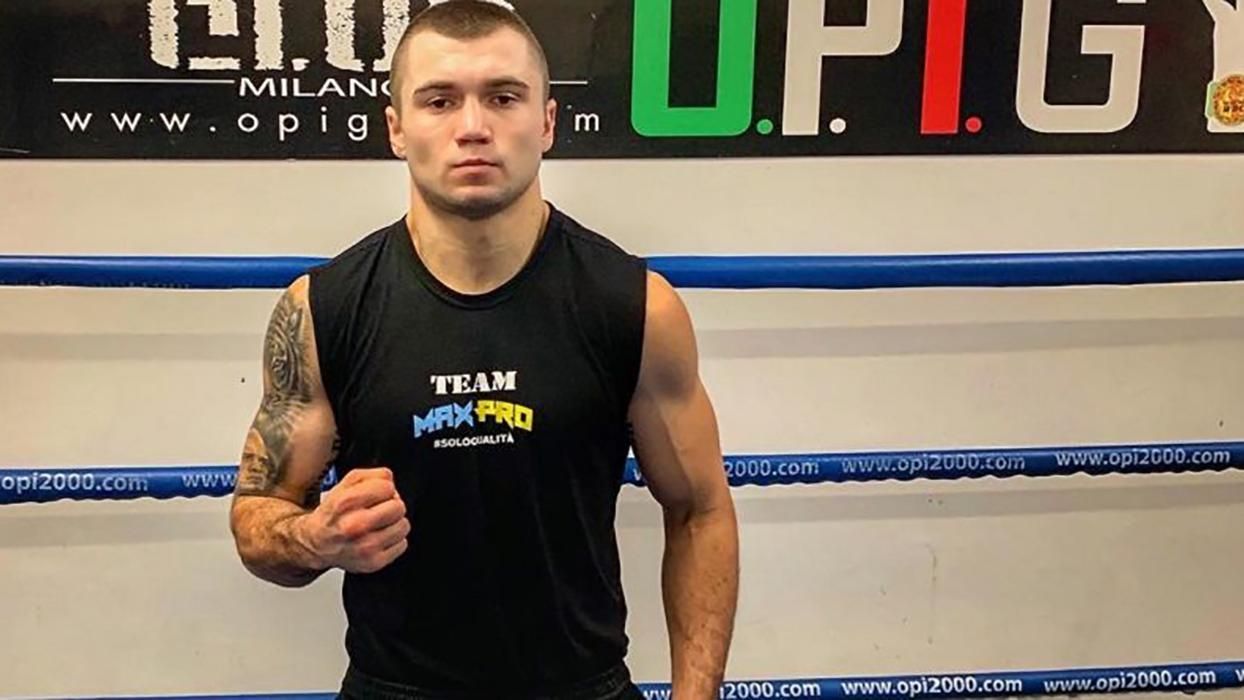 Український боксер Продан у важкому поєдинку переміг валлійця Діксона Український боксер Продан у важкому поєдинку переміг валлійця Діксона