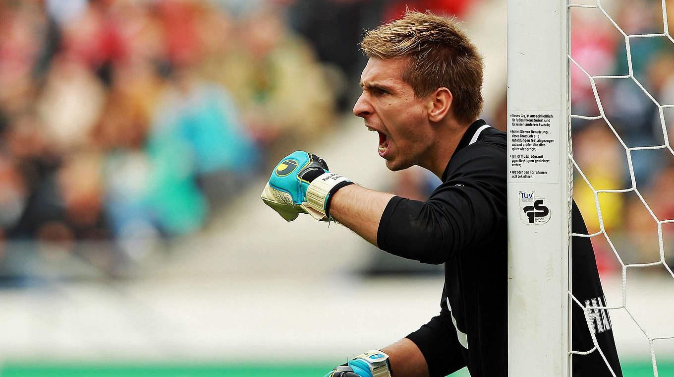 Німецький воротар Цилер відправив у нокаут суперника, який забив рятівний гол: відео Німецький воротар Цилер відправив у нокаут суперника, який забив рятівний гол: відео