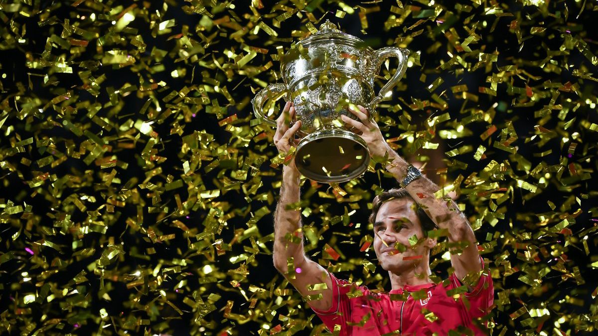 Легендарный Федерер искренне расплакался после победы на очередном турнире: щемящее видео