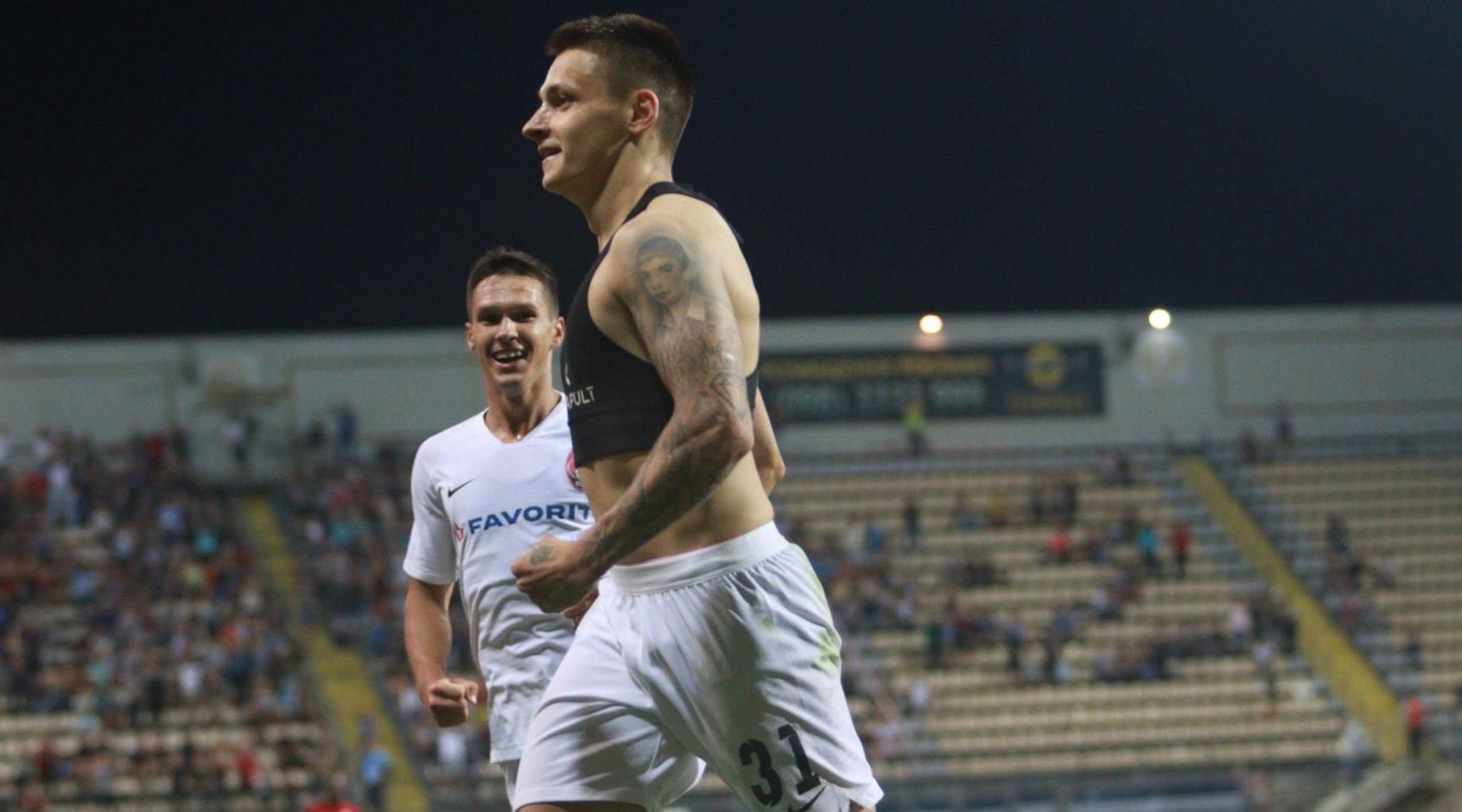 "Динамо" зимой может вернуть из аренды в "Заре" двух ключевых игроков "Динамо" зимой может вернуть из аренды в "Заре" двух ключевых игроков