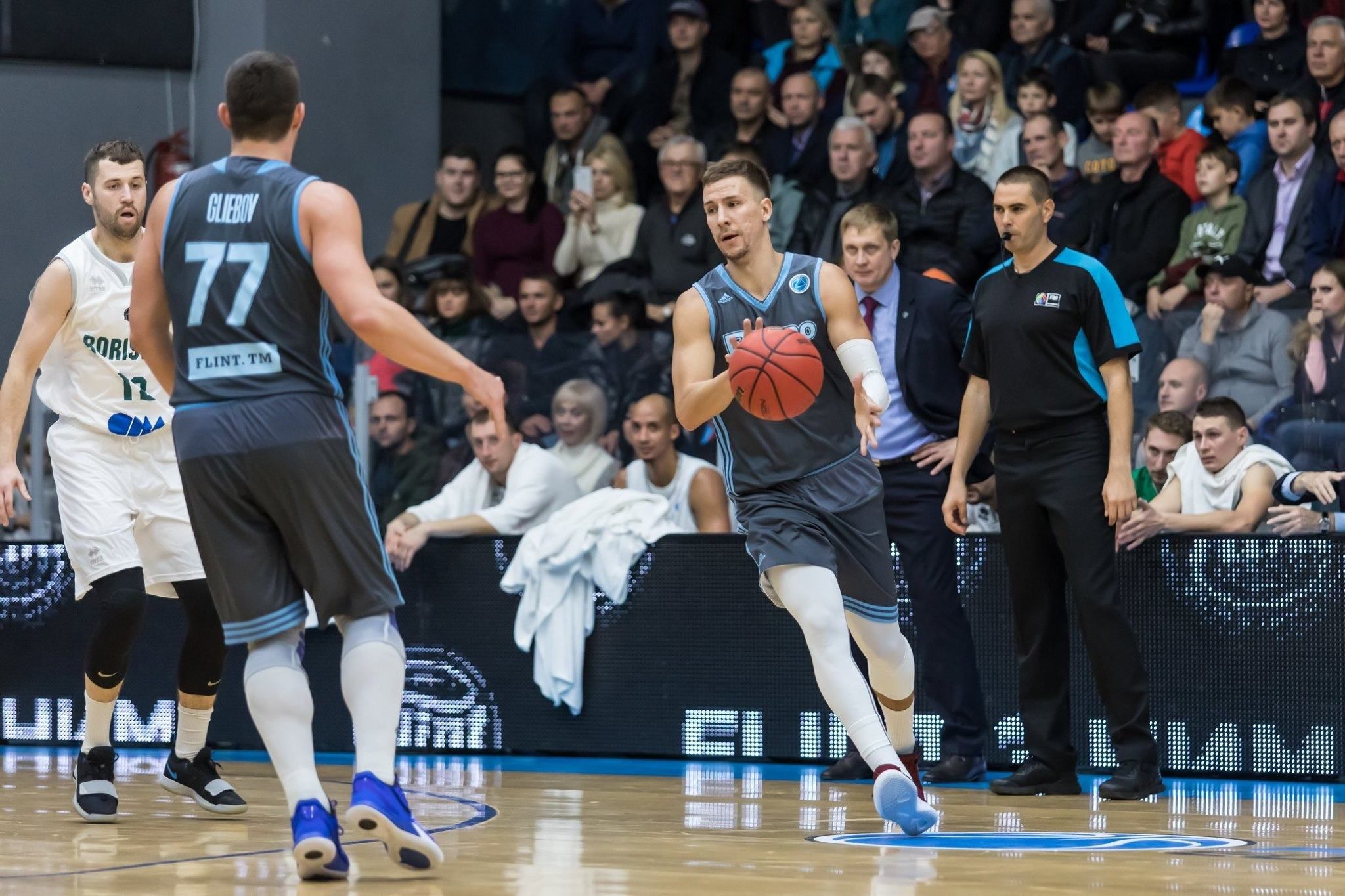 "Днепр" фантастически отыграл 23 очка, но уступил "Цмоки-Минску" в овертайме "Днепр" фантастически отыграл 23 очка, но уступил "Цмоки-Минску" в овертайме