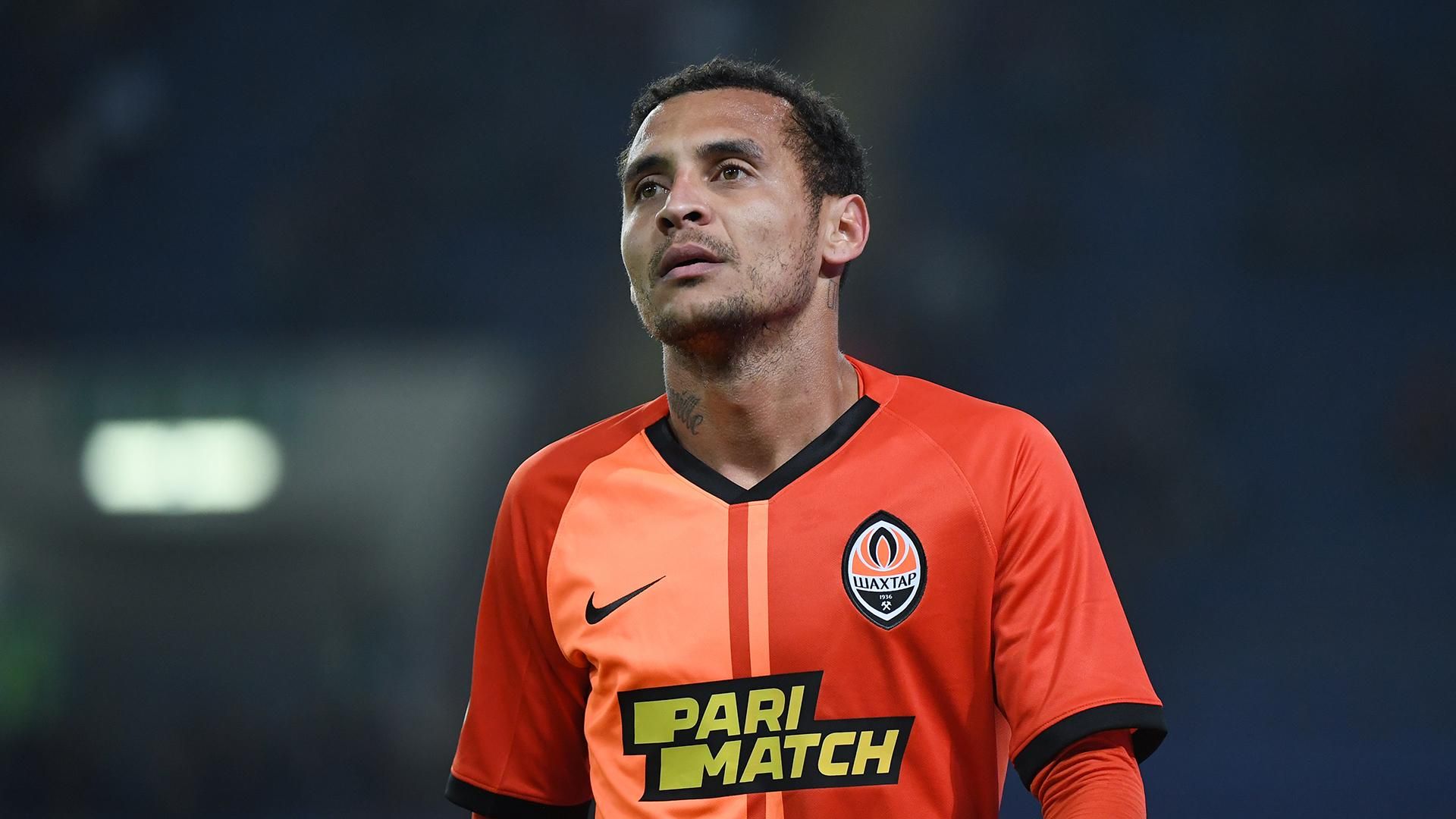 Алана Патрика дисквалифицировали на 3 матча, футболист "Шахтера" пропустит игру с "Динамо" Алана Патрика дисквалифицировали на 3 матча, футболист "Шахтера" пропустит игру с "Динамо"