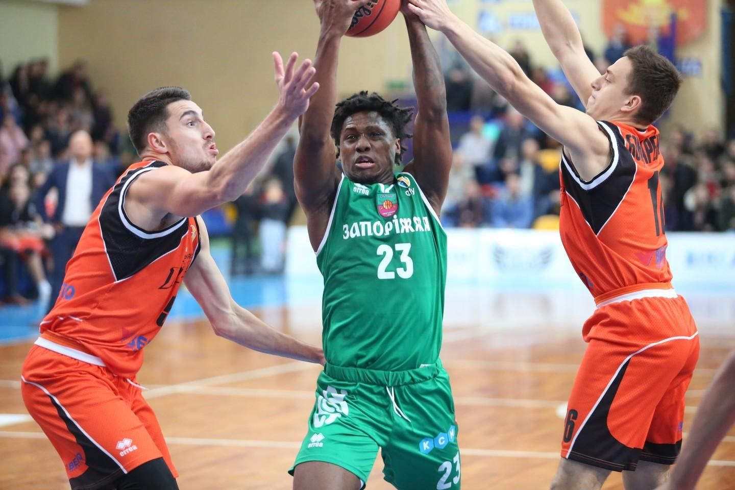 "Черкасские Мавпы" дома потерпели драматическое поражение от "Запорожья" "Черкасские Мавпы" дома потерпели драматическое поражение от "Запорожья"