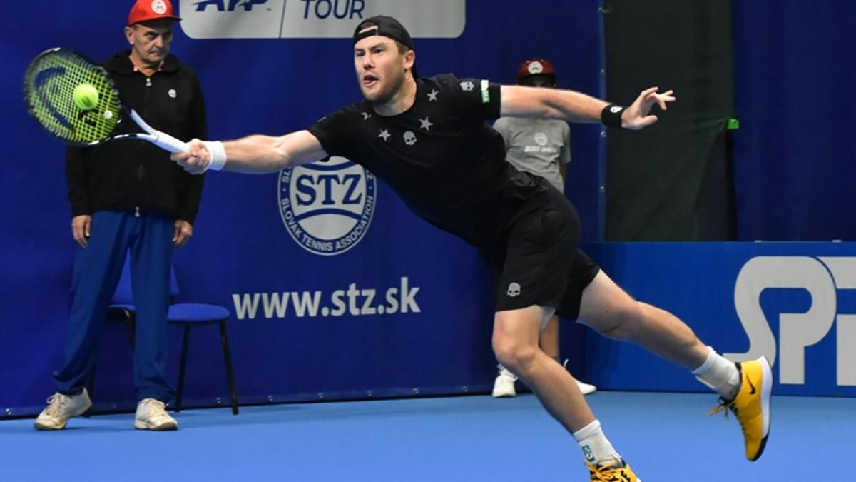 Українські тенісисти Стаховський і Марченко зачохлили ракетки на турнірі у Словаччині