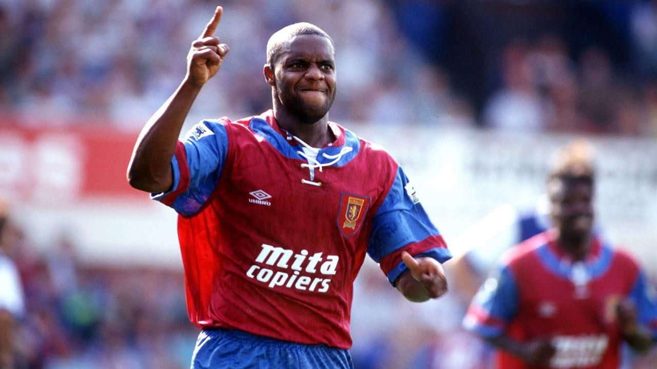 Английского полицейского обвинили в убийстве экс-футболиста "МанСити" и "Астон Виллы" Английского полицейского обвинили в убийстве экс-футболиста "МанСити" и "Астон Виллы"