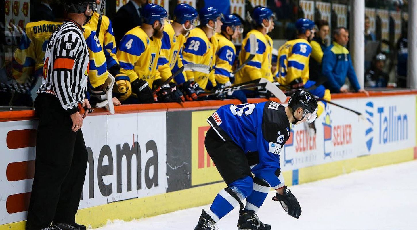 Сборная Украины по хоккею одержала первую победу в новом сезоне