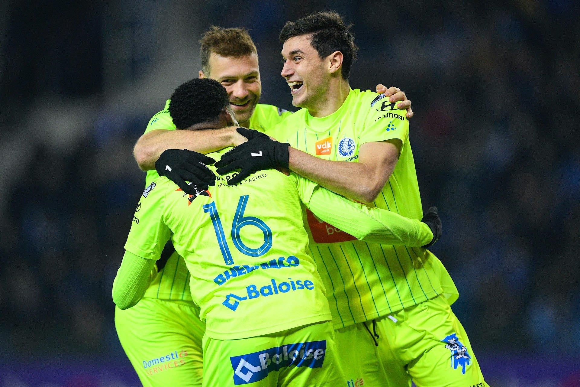 Яремчук віддав ефектний пас у матчі чемпіонату Бельгії, його команда перемогла "Генк": відео Яремчук віддав ефектний пас у матчі чемпіонату Бельгії, його команда перемогла "Генк": відео