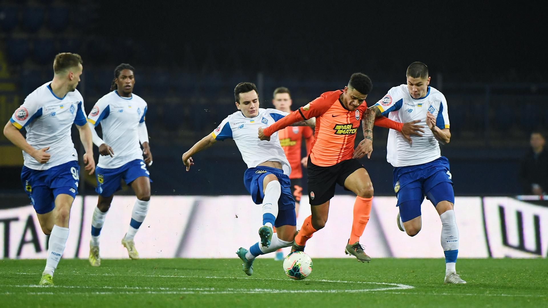 "Динамо" требует обнародовать видео с расистскими выкриками в сторону Тайсона "Динамо" требует обнародовать видео с расистскими выкриками в сторону Тайсона